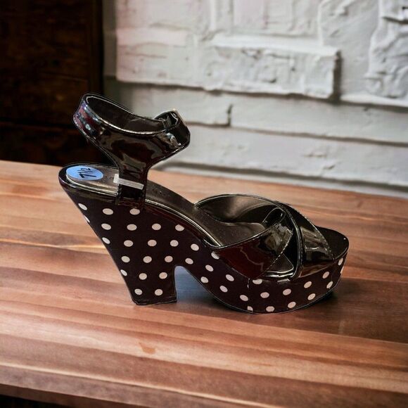 Madden Girl Black Patent Boozter Polka dot platform Heel Sandal 7 1/2 - Picture 4 of 8
